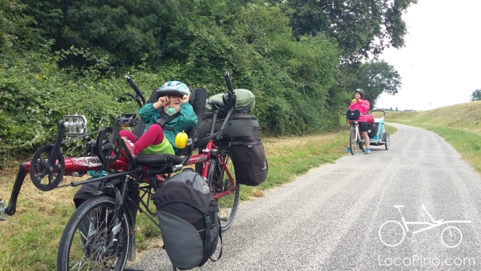 Les enfants fatigués sur la Loire à Vélo